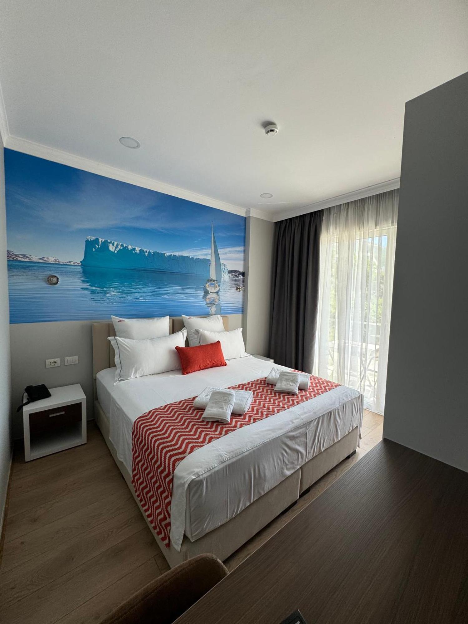 Hotel Britania Vlorë Habitación foto